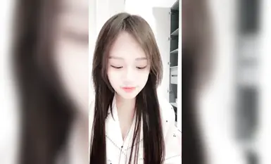 Vixen yang menggoda, seorang wanita muda berpayudara tinggi, kecantikan berpayudara besar semulajadi dengan wajah muda, payudara lembut dan vulva yang cantik. (6)