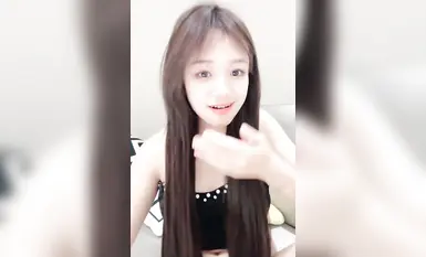 骚狐狸精极品巨乳嫩妹，天然大胸美少女，童颜酥胸一线天美穴。 (7)