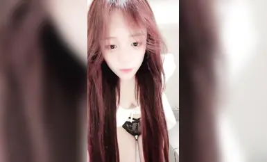 誘惑的な女帝_童顔巨乳の美少女の幼顔と柔らかな胸が魅力的なヌードダンスとオナニー（2）