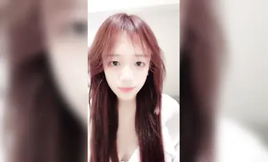 騷狐狸精_嬰兒肥大胸美少女 童顏酥胸裸舞自慰 (3)