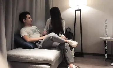 彼女はとても美しく、脚が長く、体型もほっそりしていました。私たちはセックスをし、フレンチキスをし、お互いを触り合い、いちゃつき、オーラルセックスをし、騎乗位、横からの挿入、そして激しい突き込みをしました。