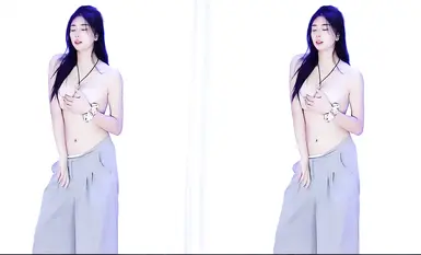 The awesome domestic dance troupe [18girls] features all beautiful women with big breasts and stunning figures. Their super energetic nude dance with boobs shaking is incredibly captivating (6)