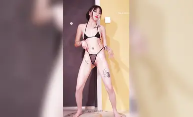 Thiết kế riêng hạng nặng, người mẫu siêu gợi cảm [Tiểu Ái] lần đầu tiên biểu diễn màn khiêu vũ khỏa thân quy mô lớn, máy quay tập trung vào bộ phận sinh dục của cô ấy và cô ấy có vòng sinh dục (1)