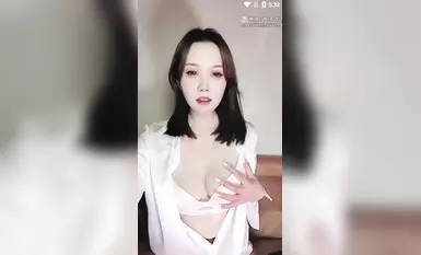 ラビットベイビーが開脚、巨乳で上品な若い女性が自慰行為をしながら開脚（2）