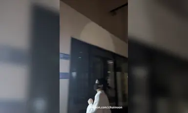 天花板露出狂人御姐【cikaimoon】新作+近期作品合集，田野里的自由：與農民共度的一天，在農民面前全裸露出，在沙灘人前全裸露出，真的是大膽完全不怕啊 (1)