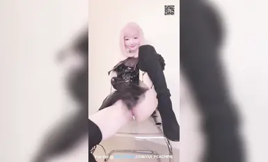 OnlyFans에서 활동하는 눈이 크고 뜻밖의 귀여움을 자랑하는 일본인 소녀 "유이 피치파이"가 당신의 성기를 자신의 질 속 깊숙이 삽입합니다.