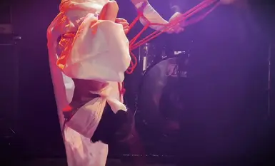 Domestic Internet Celebrity Photo Collection [Ligui] Ligui's Extremely Large-Scale Nude Bondage with Wax Drip and Two Women Licking Feet (1)