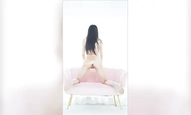 K8 Dance Troupe's high-value, long-legged model [Qian Yun] performs a seductive nude dance in black stockings, exuding passion and allure (1).