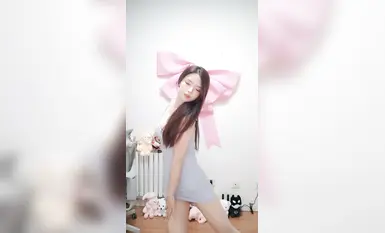 Wu Yu - Goddess's Revealing Hot Dance 1