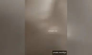 身價千萬網紅博主『eliy教母』被金主帶到酒店玩激情3p 露臉口交主動把肉棒塞進小穴 (3)