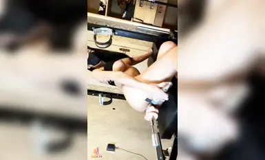 推特絕色高顏母狗【奶凶】全自動炮機體驗