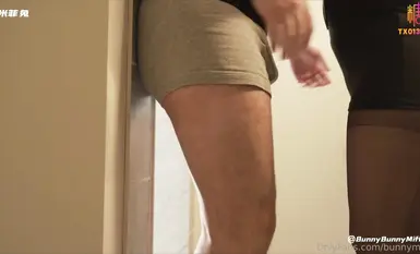 Người có tầm ảnh hưởng trên Twitter và nữ thần sắc đẹp_Miffy_Black Stockings Secretary chủ động hành động