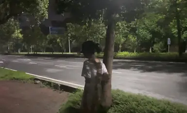 The ceiling reveals a crazy mature woman [cikaimoon]'s latest work, boldly exposing herself and ignoring passersby while flirting with an old man (2)