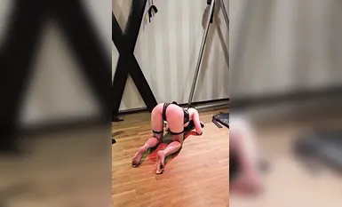 日本M系小母狗嫩妹『雌犬』露出調教啪啪，萌萌的外表下是個小母狗 越是被羞辱越喜歡 清純誘人 (1)