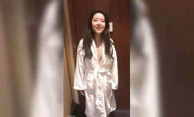 网红高颜值美少女团队【西萌工作室】户外露出温泉沐浴裸体问路车内自慰(1)