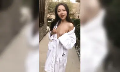 网红高颜值美少女团队【西萌工作室】户外露出温泉沐浴裸体问路车内自慰(1)