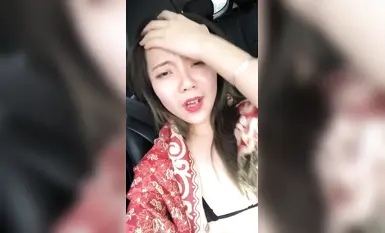 Ang sikat na online celebrity group na [Ximeng Studio] ay naglantad ng kanilang mga sarili sa labas habang naliligo sa isang mainit na bukal, nagtatanong ng direksyon nang hubad, at nagmasturbate sa isang kotse (8)