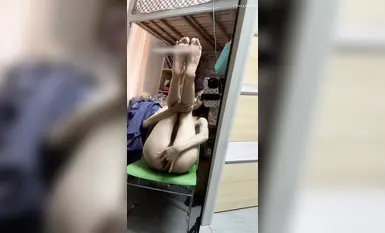 15万人のフォロワーを持つDouyin美女「小水泣かない」のプライベート写真とカスタマイズ特典集。顔出し写真、ストッキングと足を身につけた写真、貧乏女性の女神と金持ち男性の慰み者の写真など（3）。