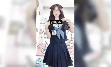 推特網紅蘿莉美少女 【飯崽 yiyege】古風漢服情趣自慰視頻福利 (4)