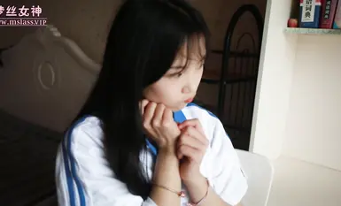 夢絲女神 內部定製 高顏值嫩妹 靈唯 大學生反差私拍，無內肉絲，土豪露點定製蜜桃臀粉穴 (5)