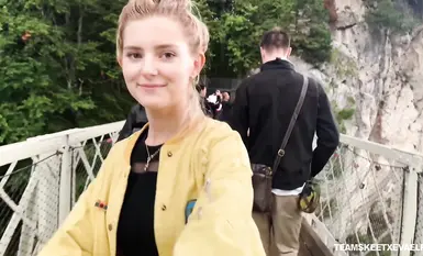 歐美童顏巨乳肥臀美少女【伊娃 EvaElfie】付費私拍 道具自慰 吃雞口交 極致唯美性愛啪啪 (1)