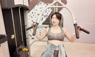 台灣超火網紅模特女神【費爵娜】私人健身教練!!_健身房的發泄_完美的翹臀_一進一出_被教練練的不要不要的