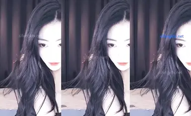 Gadis kebajikan cantik NetEase CC, 'Xingye', mempamerkan faraj dan tarian lucahnya secara besar-besaran. Dia menyentuh dirinya sendiri, menggunakan alat peraga, dan menerjah ke dalam hutan hitam tebalnya (4)