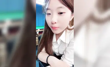 [Yuzu] Dewan biliard seorang gadis sekolah yang sangat cantik telah menjadi rumah pelacuran. Dia melakukan hole-in-one di rumah urut kaki, melakukan hubungan seks di bilik persendirian, dan sangat lucah di bilik mandi. Dia tidak dilindungi dan mendapat pe