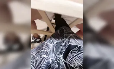 ครูแม่ลูกอ่อนร่วมเพศกับลูกชายในห้องทำงานของสามี