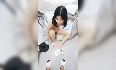 A new student was fucked [Brother playing with a girl] He fucked her for a long time with the curtains open in a high-end residential area, looking at the beautiful scenery outside the window while fucking her hole, how happy he was (8)