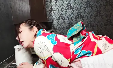 Fansly_日本网红反差御姐【香月怜】和服与我的秘密玩具好舒服根本停不下来