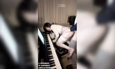 Pupu waifupupu12_16 "นักเปียโน" มือของฉันอยู่บนแป้นเปียโน มือของคุณอยู่บนร่างกายของฉัน บทเรียนเปียโน การสอดใส่ทางด้านหลัง แฟนสาวเปลือย ผู้หญิงอยู่ด้านบน การข่มขืนด้วยนิ้ว อเฮกาโอ เซ็กซ์ทางปาก 2