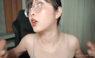 Sikat na babaeng tanyag na tao sa internet na Onlyfans na Thai na may magkakaibang personalidad 【deerlong】sex private shoot 2 Pagpasok sa likuran at matinding pakikipagtalik ng maliit na diwata, lumalabas ang puting semilya at orgasm na may pulikat at pan