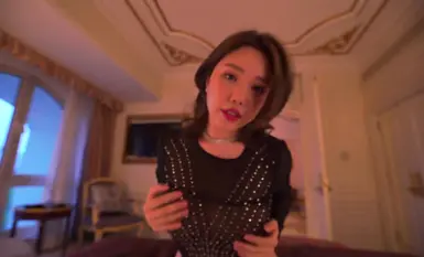 วิดีโอส่วนตัวขนาดใหญ่ของนางแบบคนดังในอินเทอร์เน็ต [หวงเล่อหราน] ~ ถุงน่องสีดำ ขาสวย เท้าหยกประณีต ~ ชุดแต่งงานเซ็กซี่ ~ เปลือย (5)