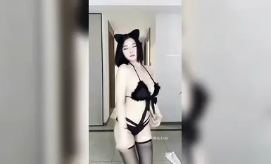 Xiao Naiqiu, người dẫn chương trình livestream nổi tiếng của Kuaishou, sẽ phát hành tập mới vào tháng 12 với những màn trình diễn vũ đạo gợi cảm và khiêu khích.