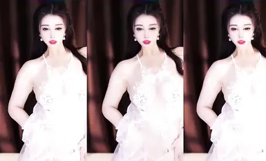 網易CC G罩巨乳女神『妃兒baby』露臉露點口交陽具超彈全裸抖胸舞 (1)