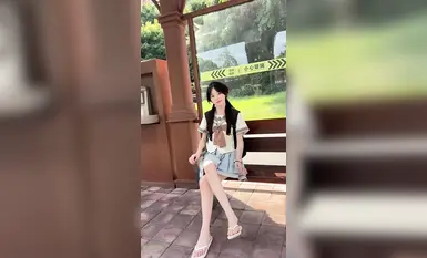 足模攝影福利【青檸映畫 】鄰家清純少女【阿慌】JK公交站 (1)