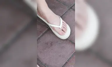 足模攝影福利【青檸映畫 】鄰家清純少女【阿慌】JK公交站 (2)