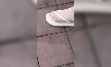 足模攝影福利【青檸映畫 】鄰家清純少女【阿慌】JK公交站 (2)