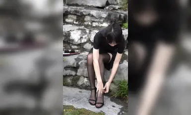 足模攝影福利【青檸映畫 】鄰家清純少女【阿慌】純黑黑絲旗袍