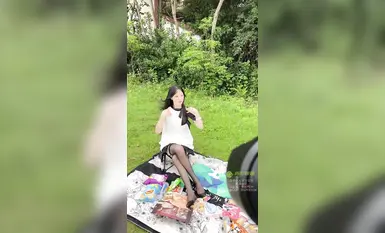 足模摄影福利【青柠映画】邻家清纯少女【阿慌】草坪露营(1)