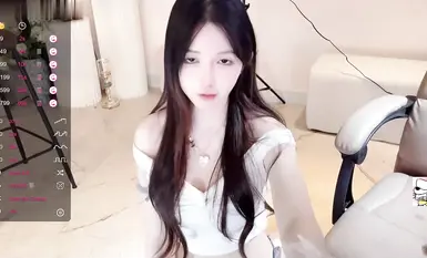 Pinakabagong koleksyon ng palabas na nag-iispray ng tiket ng nangungunang diyosa na si [Hahaha_ha2], iba't ibang tukso sa seksing uniporme, maraming pagtulak ng props at maraming pag-iispray ng vaginal fluid na parang anti-aircraft gun na nag-iispray 