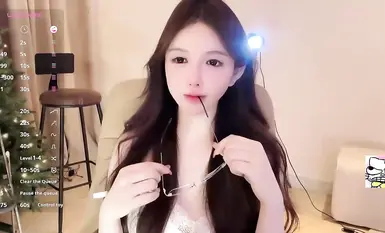 頂流女神【Hahaha_ha2】最新門票噴水大秀合集，各種情趣制服誘惑， 多個道具抽插 多次潮噴 淫水如高射炮 噴的地板上猶如一片汪洋 (35)