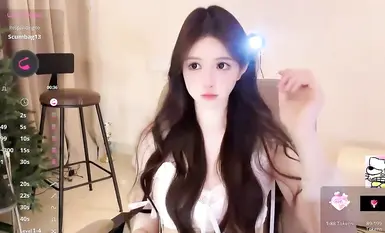 顶流女神【Hahaha_ha2】最新门票喷水大秀合集，各种情趣制服诱惑， 多个道具抽插多次潮喷淫水如高射炮喷的地板上犹如一片汪洋(35)