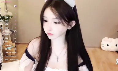 顶流女神【Hahaha_ha2】最新门票喷水大秀合集，各种情趣制服诱惑， 多个道具抽插多次潮喷淫水如高射炮喷的地板上犹如一片汪洋(50)