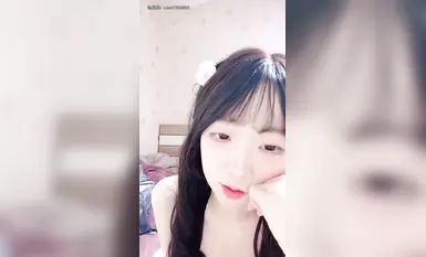 สาวสวยประจำโรงเรียนพาเพื่อนสนิทของเธอไปทะเลเป็นครั้งแรกเพื่อถ่ายทอดสด [Evil Twin Tails] และเป็นตัวอย่าง~ มีการใส่พร็อพเข้าไปอย่างบ้าคลั่ง (1)