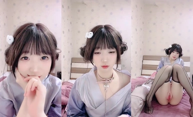 The school beauty brought her best friend to the sea for the first time to do a live broadcast [Evil Twin Tails] and set an example~ props were inserted wildly (11)