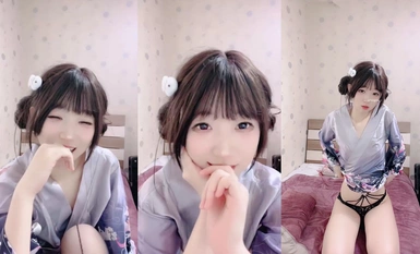 校花首次带闺蜜下海直播【邪恶双马尾】以身作则~道具狂插(13)