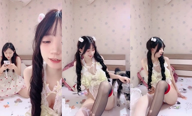 校花首次带闺蜜下海直播【邪恶双马尾】以身作则~道具狂插(22)