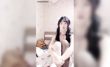 Si cantik sekolah itu membawa sahabat baiknya ke laut buat kali pertama untuk membuat siaran langsung [Evil Twin Tails] dan memberi contoh ~ prop dimasukkan secara liar (27)